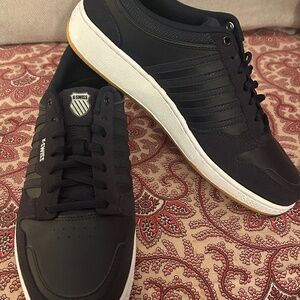 New Men's K Swiss City Court Sneaker Size 9